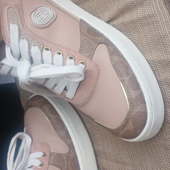 Authentic Coach Signature 'C'  Blush Pink and Brown Canvas High-Tops Sz 10 - Picture 3 of 14